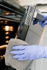 شركة تنظيف مطابخ بالرياض,شركة تنظيف مطابخ,تنظيف مطابخ,شركة تنظيف مطبخ,غسيل مطابخ,تنظيف المطابخ,تنظيف الالوميتال المطابخ,تنظيف خزائن المطبخ الخشب