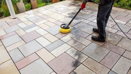 شركة تنظيف وجلي بلاط بالرياض..بأسعارتبدأ بـ75 ريال للمتر..جلي البلاط..تنظيف وتلميع البلاط